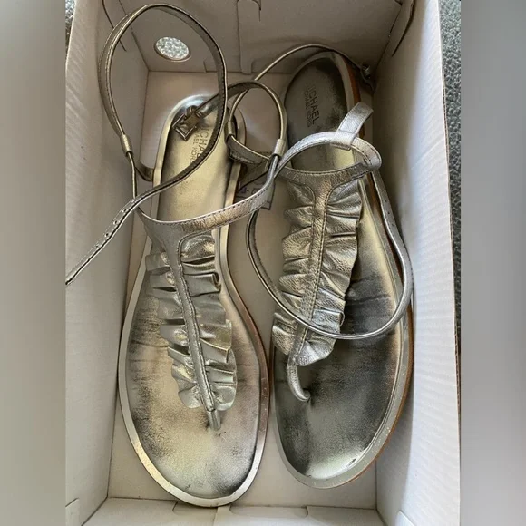 Michael Kors Silver Ruffle Detail Sandal - Picture 3 of 7